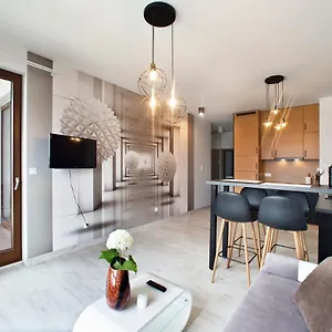 Apartment P&o Serviced Mordor, Warsaw