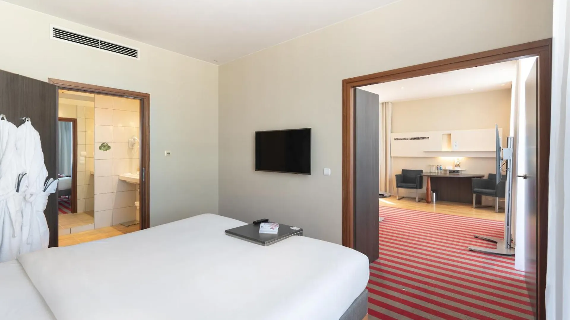 Mercure Warszawa Grand 4*, Varsovie Pologne